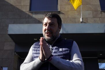 Salvini "La pace è una priorità, preghiamo col Papa per i bimbi"