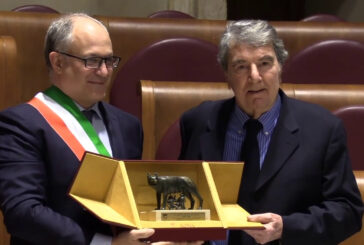 Dino Zoff compie 80 anni premiato in Campidoglio dal sindaco Gualtieri