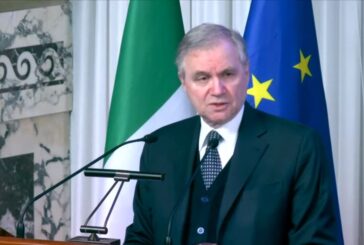 Ucraina, Visco "La guerra getta acuta incertezza sull'economia mondiale"