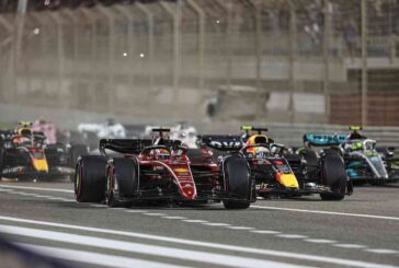 Doppietta Ferrari in Bahrain, Leclerc vince davanti a Sainz