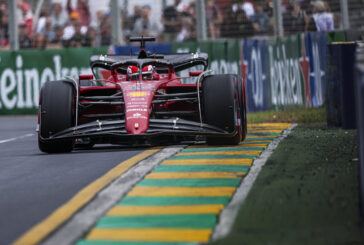 La Ferrari di Leclerc conquista la pole in Australia