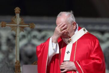 Papa Francesco "La guerra è un sacrilegio, no al riarmo"