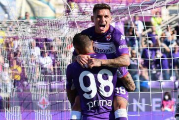 La Fiorentina continua a sognare l'Europa, Venezia sconfitto