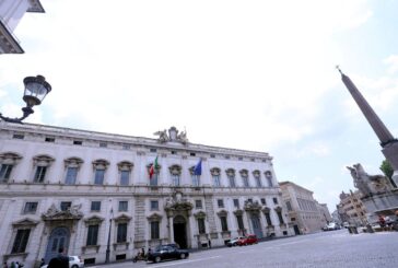 La Consulta dice stop all'automatismo del cognome paterno ai figli