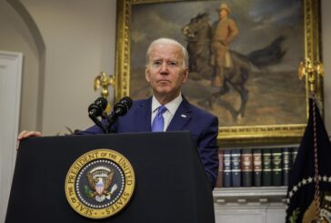 Biden "Continueremo a sostenere l'Ucraina anche con l'invio di armi"