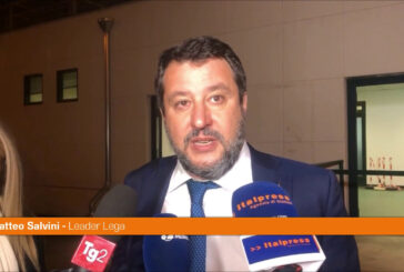 Open arms, Salvini: "Trattenuto 13 ore per un processo politico"