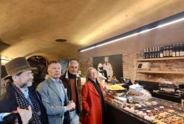 Valentini: “Come è stata fatta la selezione per la Caffetteria?”