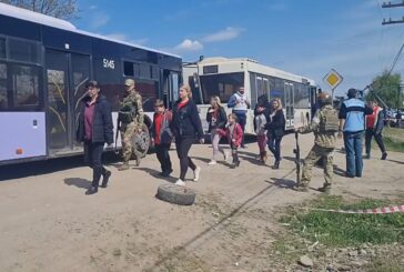Continuano i bombardamenti, si attende nuova evacuazione da Mariupol