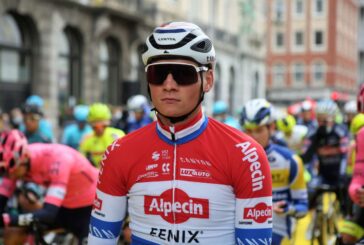 Van der Poel è la prima maglia rosa del Giro
