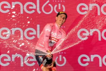 Dainese vince l'11^ tappa del Giro, Lopez resta in rosa