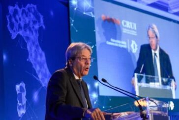 Pnrr, Gentiloni "Governo non freni su riforme. Si Rischia recessione"