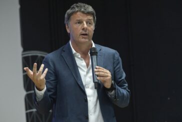 Ucraina, Renzi "Salvini a Mosca? Il problema non è se va, ma se torna"