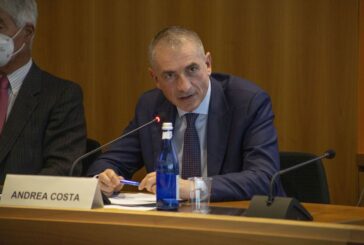 Costa "Dal 15/6 stop mascherine, riflessione sui trasporti"