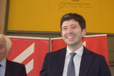 Vaccini:Speranza "Campagna riparte in autunno, positivi stiano a casa"