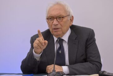 Bianchi "Istruzione fondamentale per una società aperta"