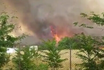 Incendio a Roma, case evacuate e intossicati