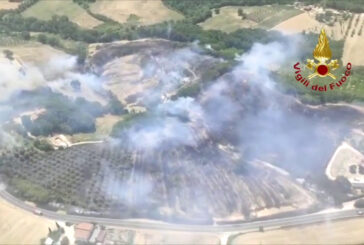 Vasto incendio nel ternano