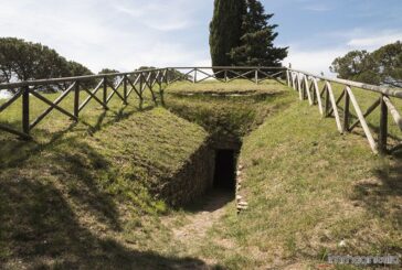 Con gli occhi al sole. Solstizio al Tumulo etrusco di Castellina in Chianti