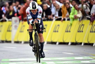Lampaert si prende crono e prima maglia gialla al Tour