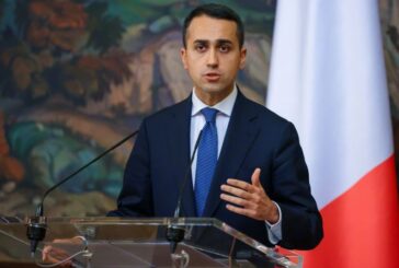 Governo, Di Maio "Chi vuole farlo cadere non sa cosa rischia"