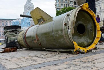 I Russi annunciano presa di Lysychansk ma Kiev smentisce, piovono missili
