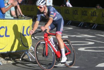 Ganna ci prova ma Pedersen vince la 13^ tappa del Tour