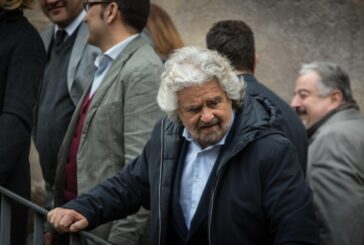 M5S, Grillo "Il doppio mandato diventi legge"