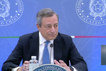 Governo, Mario Draghi si dimette