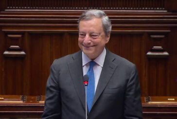 Draghi alla Camera "Grazie per il lavoro fatto insieme"