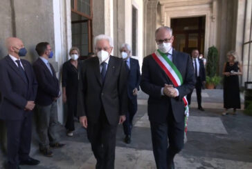 Mattarella alla camera ardente di Scalfari