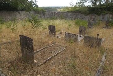 Il cimitero di Guistrigona in totale abbandono