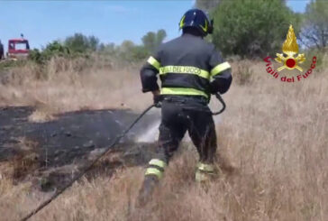 Doppio incendio a Loiri in Sardegna, paura per alcune abitazioni
