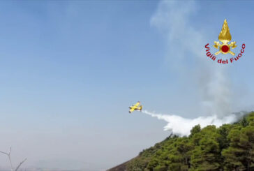 Incendi, in Sicilia in 24 ore 137 interventi dei Vigli del Fuoco