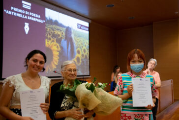 Premio di poesia “Antonella Sparpagli” alla studentessa cinese Wang Chenchen