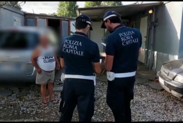 Controlli nel campo nomadi di via Candoni a Roma, 350 identificati