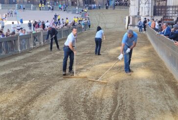 In sessanta al lavoro per sistemare il tufo dopo il maltempo