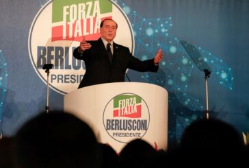 Berlusconi "Per disabili aumento pensioni e assistenza pubblica"