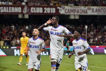 Prima vittoria stagionale del Lecce, Salernitana ko 2-1