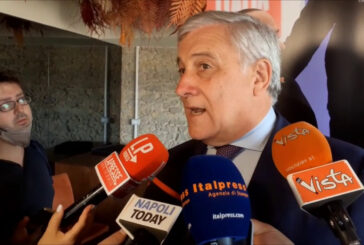 Tajani "Dovremmo regalare un pannello solare a ogni famiglia"