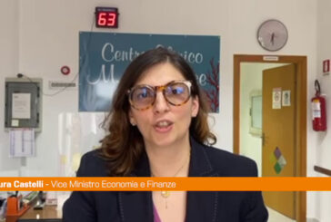 Viceministro Castelli inaugura un centro clinico a Lampedusa