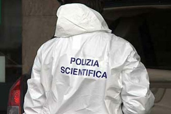 Ventiseienne trovata morta in casa dalla madre