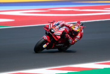 MotoGp, Rins vince in Australia e Bagnaia balza in testa al Mondiale