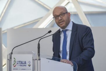 Ucraina, Fontana "Follia di Putin, conflitto senza presupposti validi"