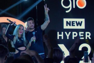Fred de Palma e Baby K a Catania per il lancio del nuovo glo Hyper X2