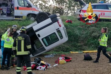 Tre feriti a Montepulciano in un furgone finito fuori strada