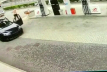 Terrore sulla statale del Sempione, uomo punta fucile contro passanti