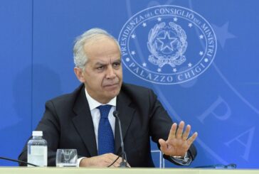 Immigrazione, Piantedosi "Ci faremo carico solo di esigenze umanitarie"