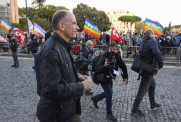 Ucraina,Letta "Giusto essere in piazza anche a costo di contestazioni"