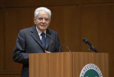 Mattarella "L'integrazione europea va costruita giorno per giorno"