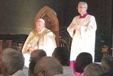 Papa "L'indifferenza è un contagio letale"